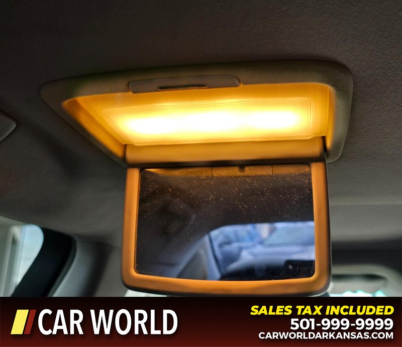 Lexus LS 460 Vehicle Full-screen Gallery Image 20