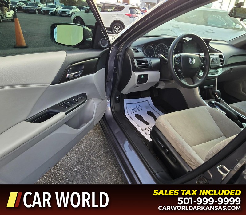 Honda Accord Sedan Vehicle Full-screen Gallery Image 7