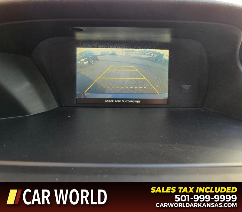 Honda Accord Sedan Vehicle Full-screen Gallery Image 18