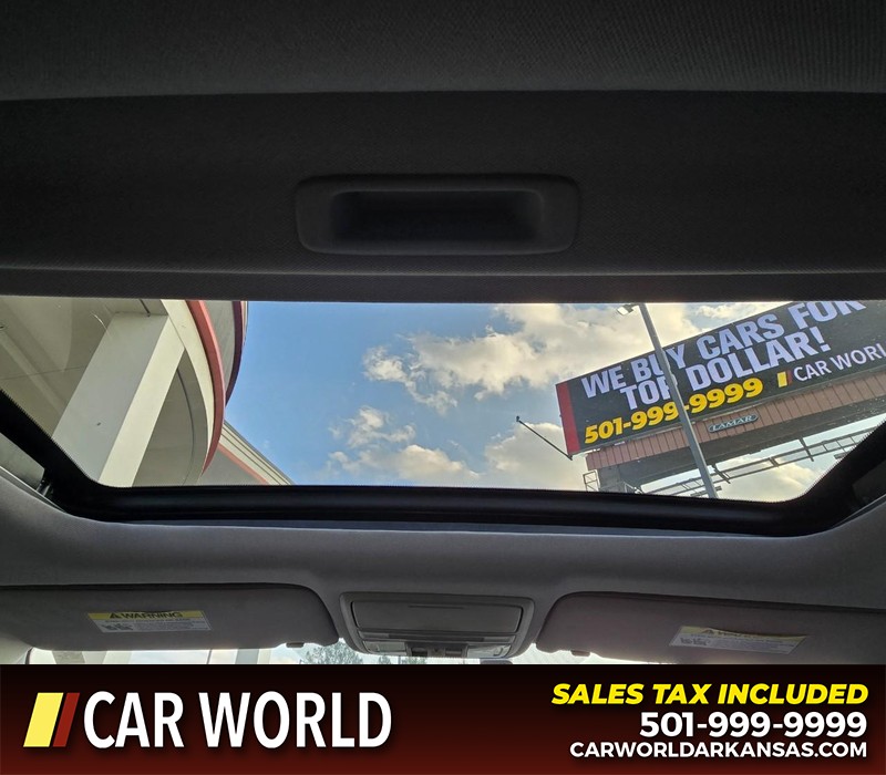 Honda Accord Sedan Vehicle Full-screen Gallery Image 19