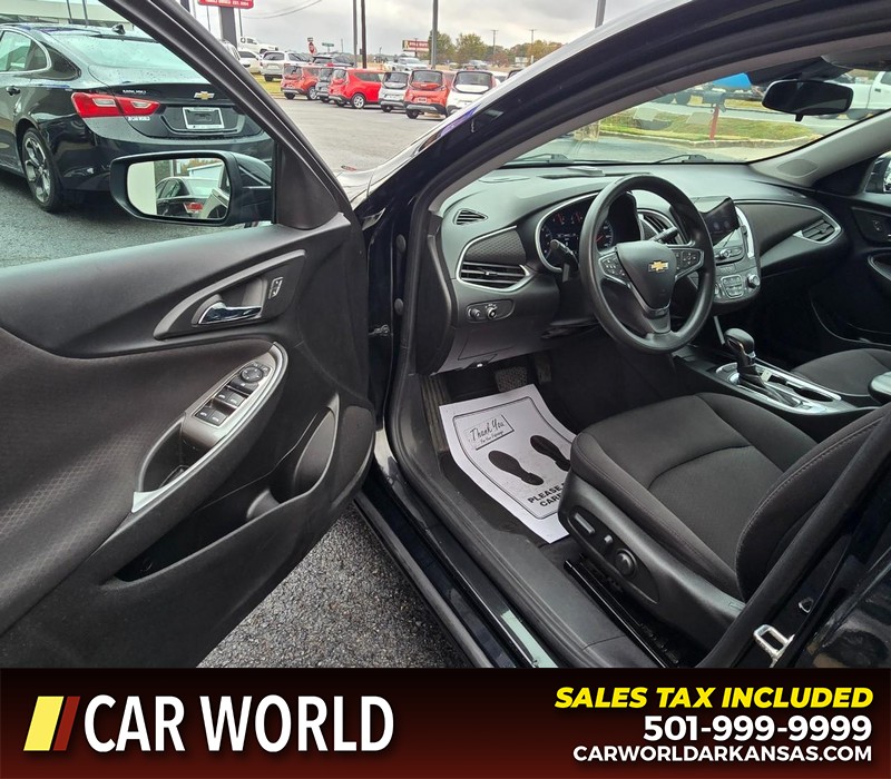 Chevrolet Malibu Vehicle Full-screen Gallery Image 7