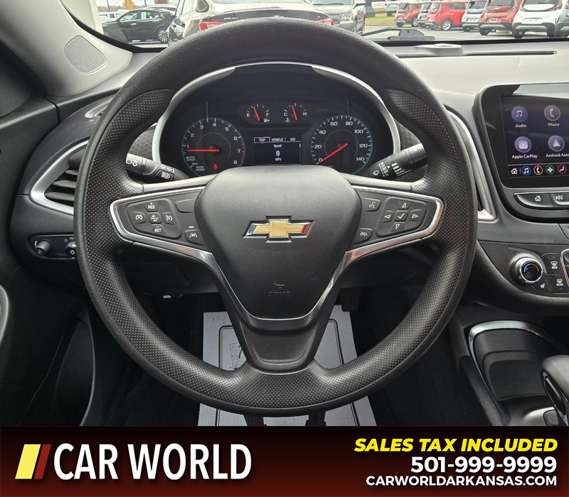 Chevrolet Malibu Vehicle Full-screen Gallery Image 15
