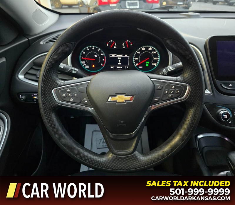Chevrolet Malibu Vehicle Full-screen Gallery Image 15