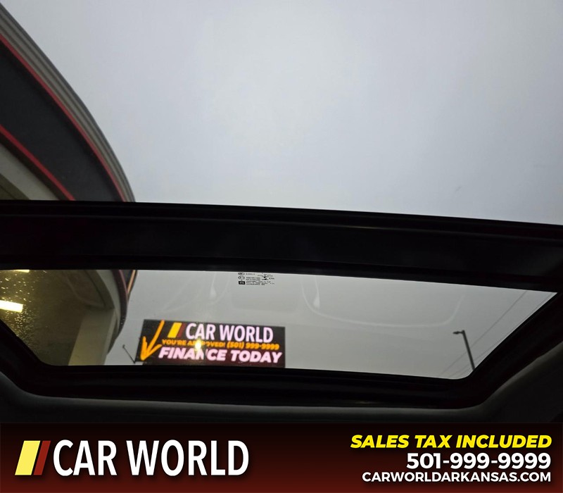 Chevrolet Malibu Vehicle Full-screen Gallery Image 19