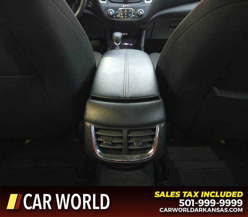 Chevrolet Malibu Vehicle Full-screen Gallery Image 20