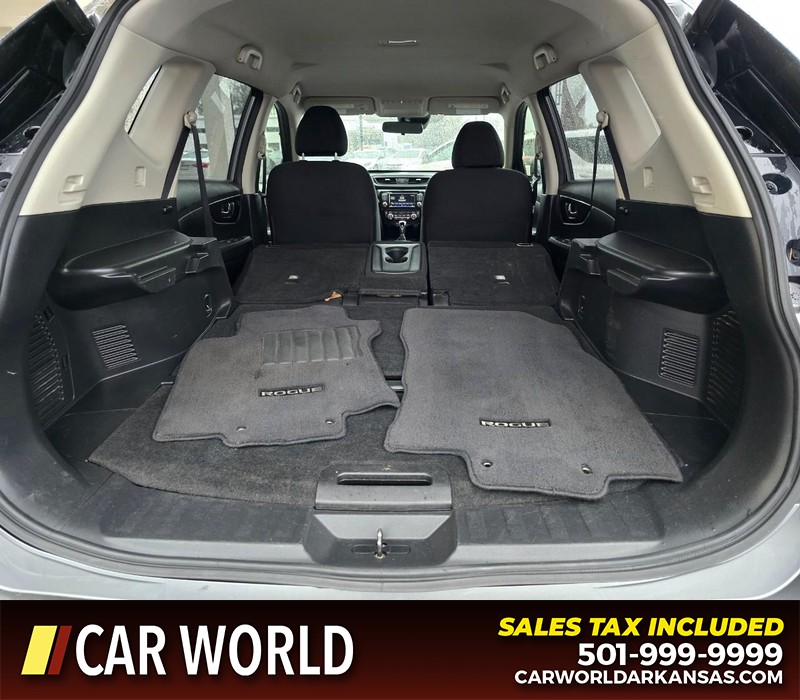 Nissan Rogue Vehicle Full-screen Gallery Image 14