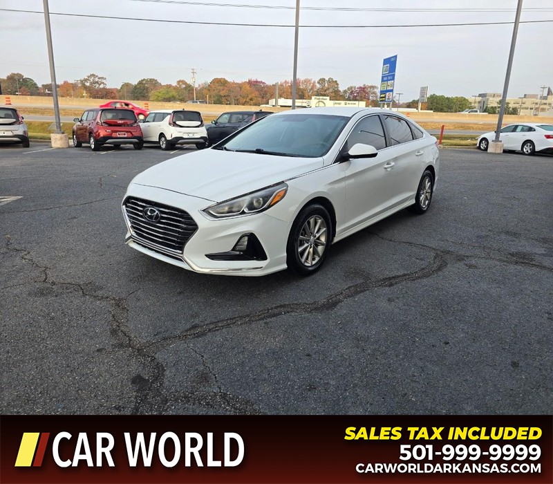 Hyundai Sonata Vehicle Full-screen Gallery Image 3