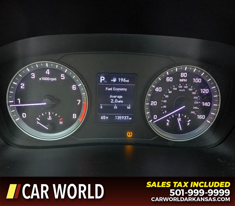 Hyundai Sonata Vehicle Full-screen Gallery Image 17