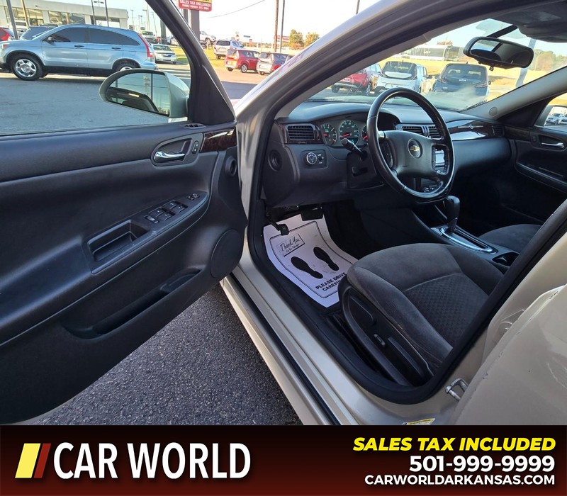 Chevrolet Impala Vehicle Full-screen Gallery Image 7