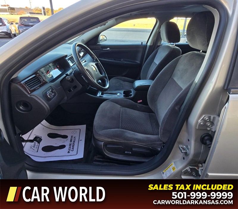 Chevrolet Impala Vehicle Full-screen Gallery Image 8