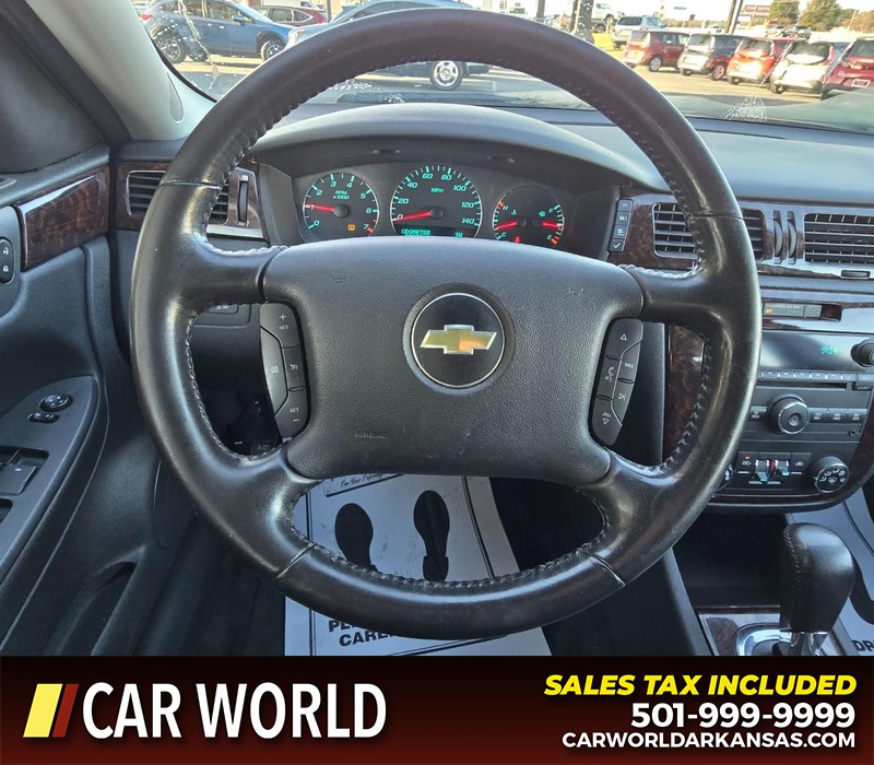 Chevrolet Impala Vehicle Full-screen Gallery Image 15