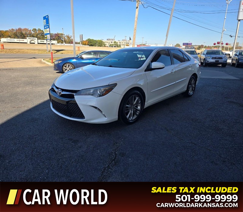 Toyota Camry Vehicle Full-screen Gallery Image 3