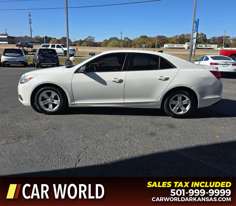 Chevrolet Malibu Vehicle Full-screen Gallery Image 4