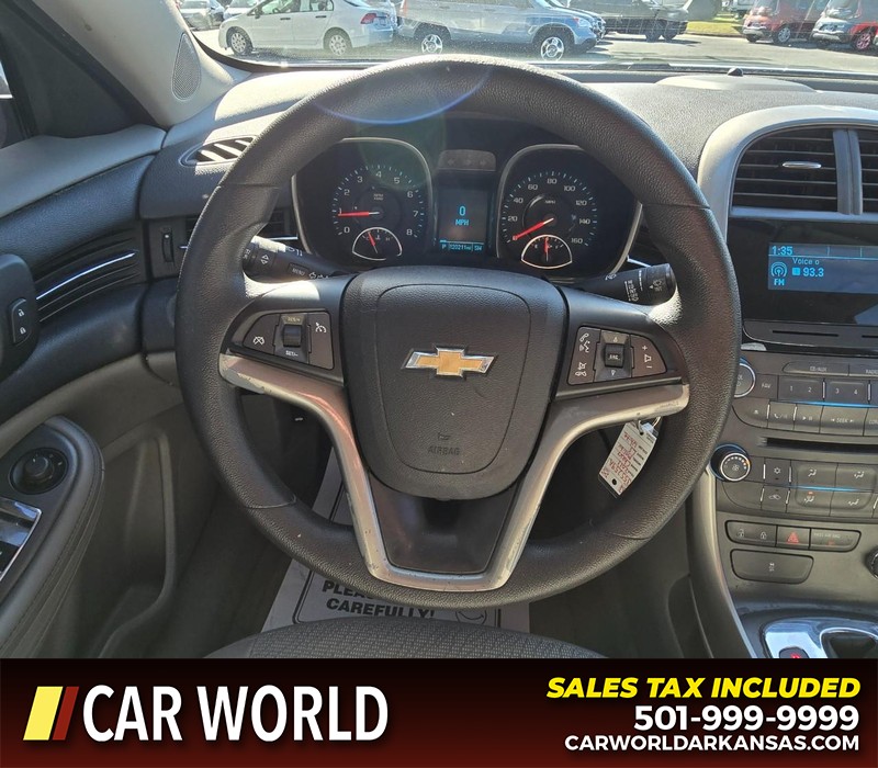Chevrolet Malibu Vehicle Full-screen Gallery Image 15