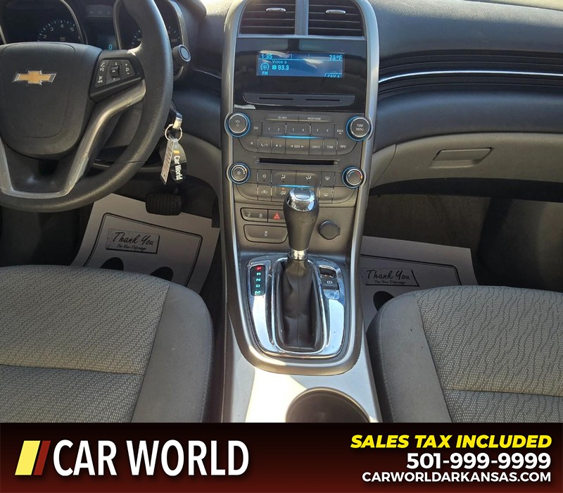 Chevrolet Malibu Vehicle Full-screen Gallery Image 18