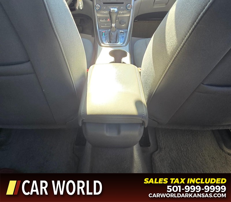 Chevrolet Malibu Vehicle Full-screen Gallery Image 20