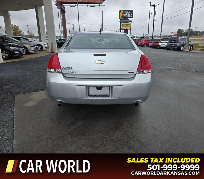 Chevrolet Impala Limited Vehicle Full-screen Gallery Image 5