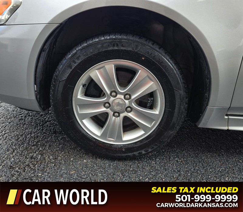 Chevrolet Impala Limited Vehicle Full-screen Gallery Image 6