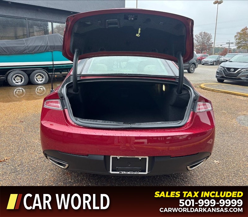 Lincoln MKZ Vehicle Full-screen Gallery Image 5