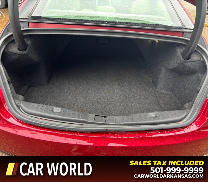 Lincoln MKZ Vehicle Full-screen Gallery Image 6