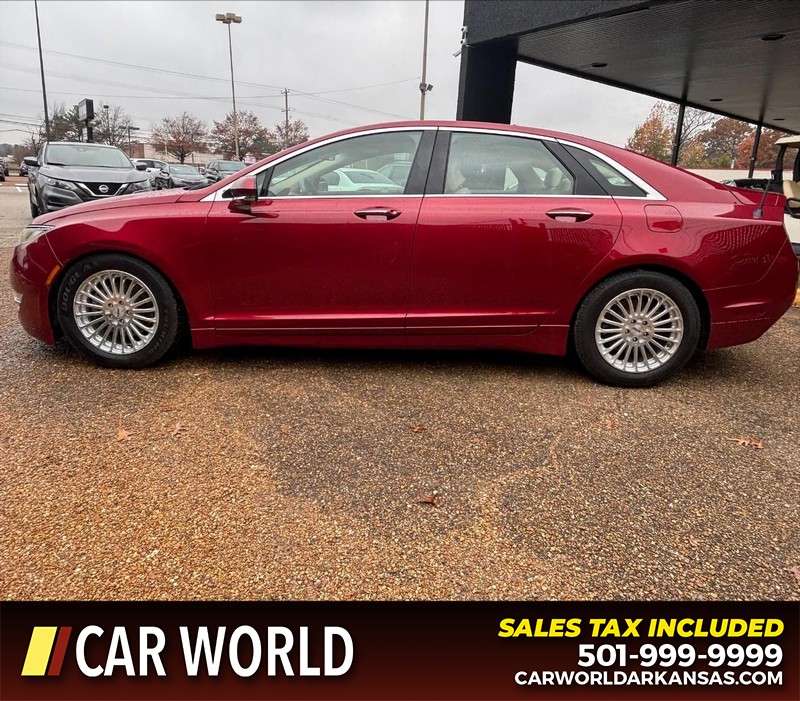 Lincoln MKZ Vehicle Full-screen Gallery Image 8