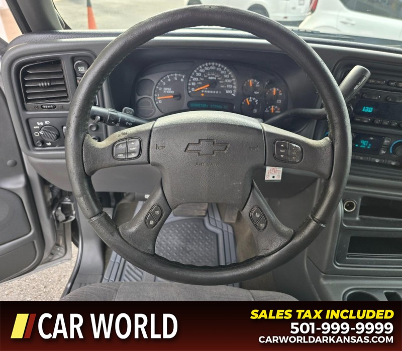 Chevrolet Silverado 1500 Classic Vehicle Full-screen Gallery Image 14