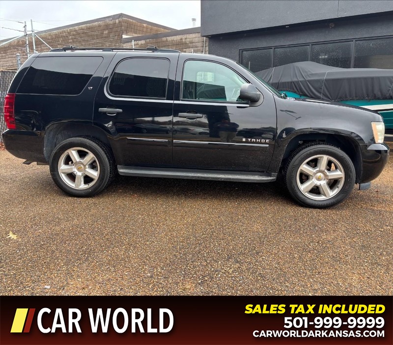 Chevrolet Tahoe Vehicle Full-screen Gallery Image 2