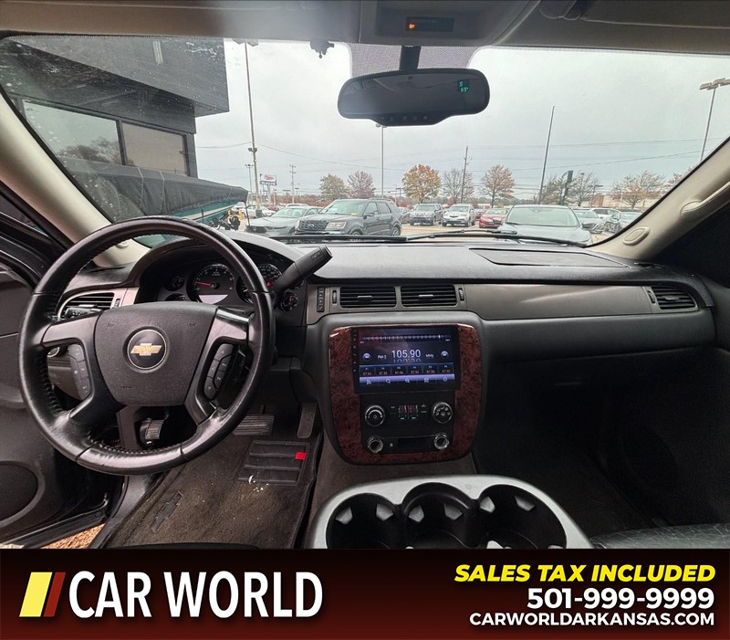 Chevrolet Tahoe Vehicle Full-screen Gallery Image 16