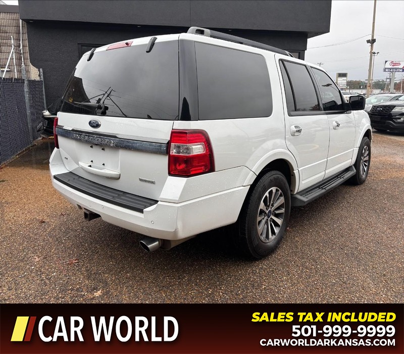 Ford Expedition Vehicle Full-screen Gallery Image 3