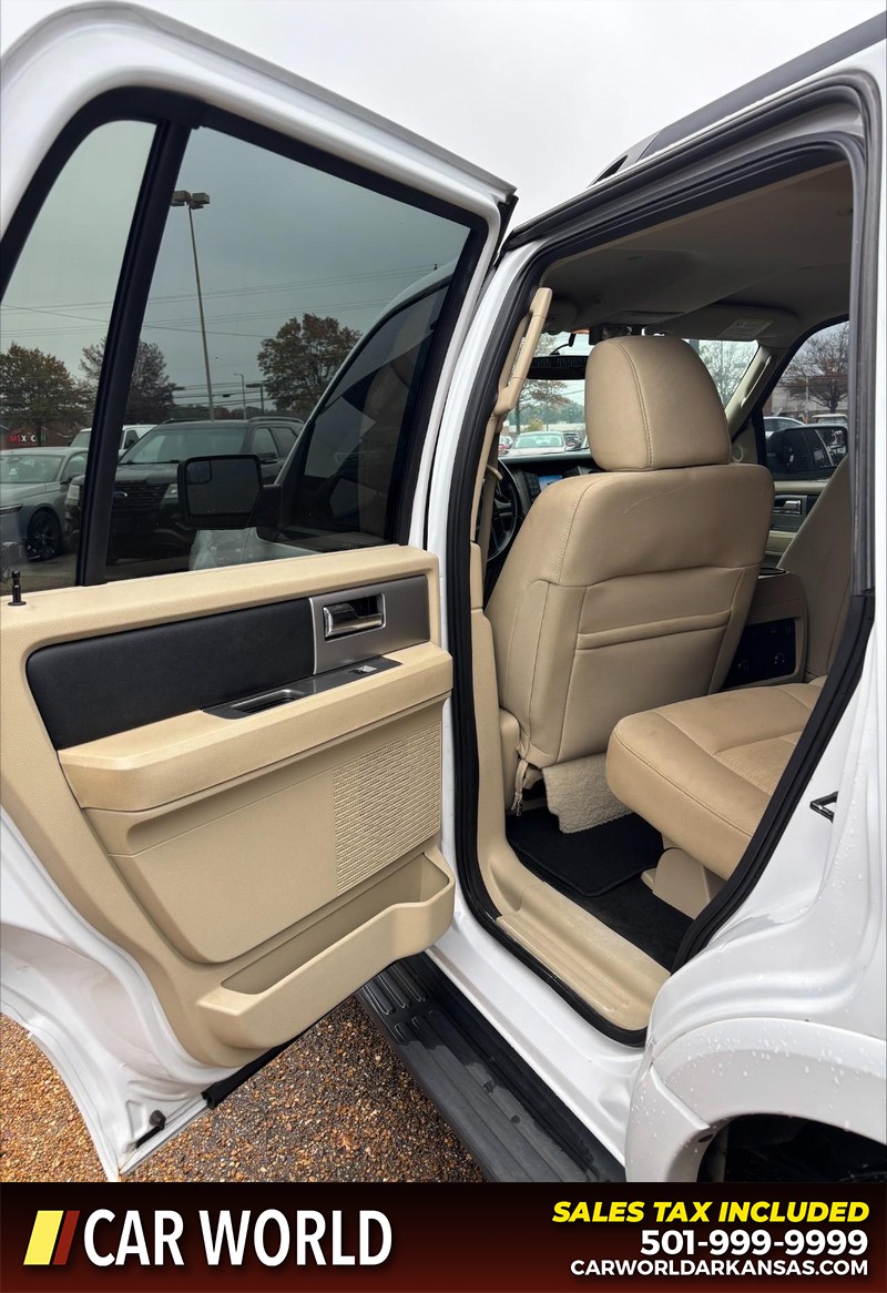 Ford Expedition Vehicle Full-screen Gallery Image 14