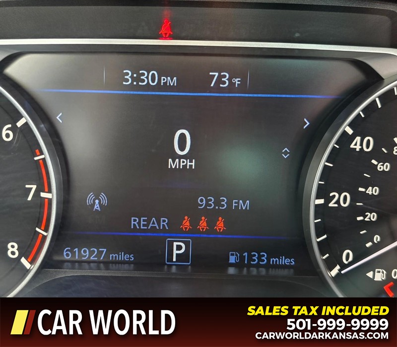 Nissan Altima Vehicle Full-screen Gallery Image 16