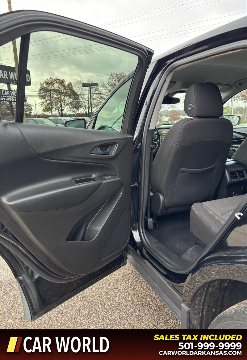 Chevrolet Equinox Vehicle Full-screen Gallery Image 14