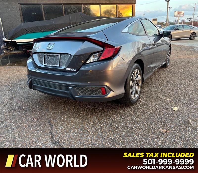 Honda Civic Coupe Vehicle Full-screen Gallery Image 3