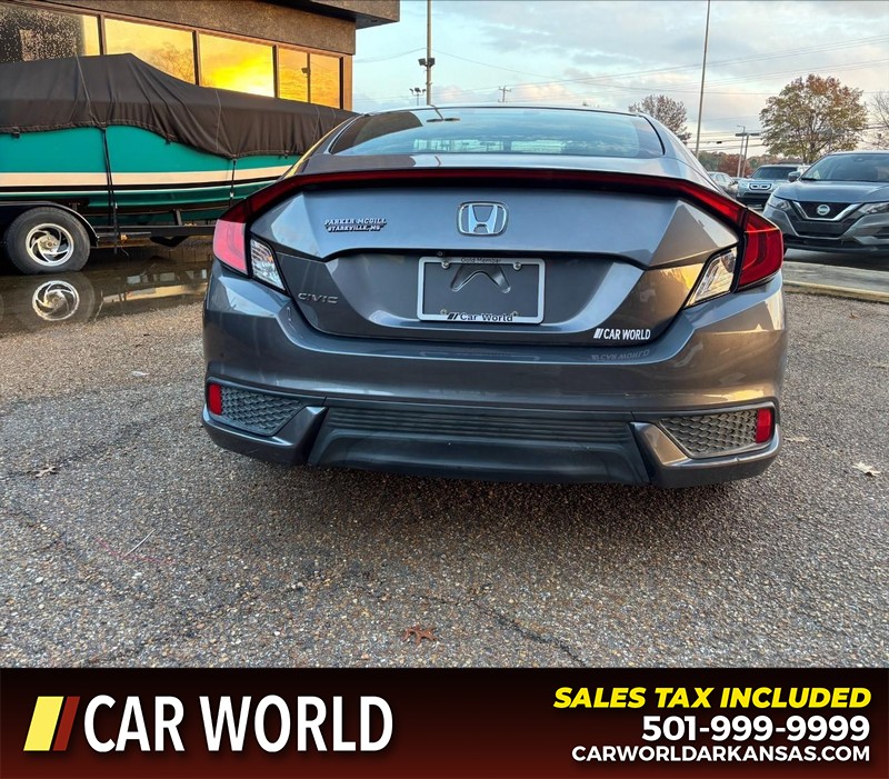 Honda Civic Coupe Vehicle Full-screen Gallery Image 4