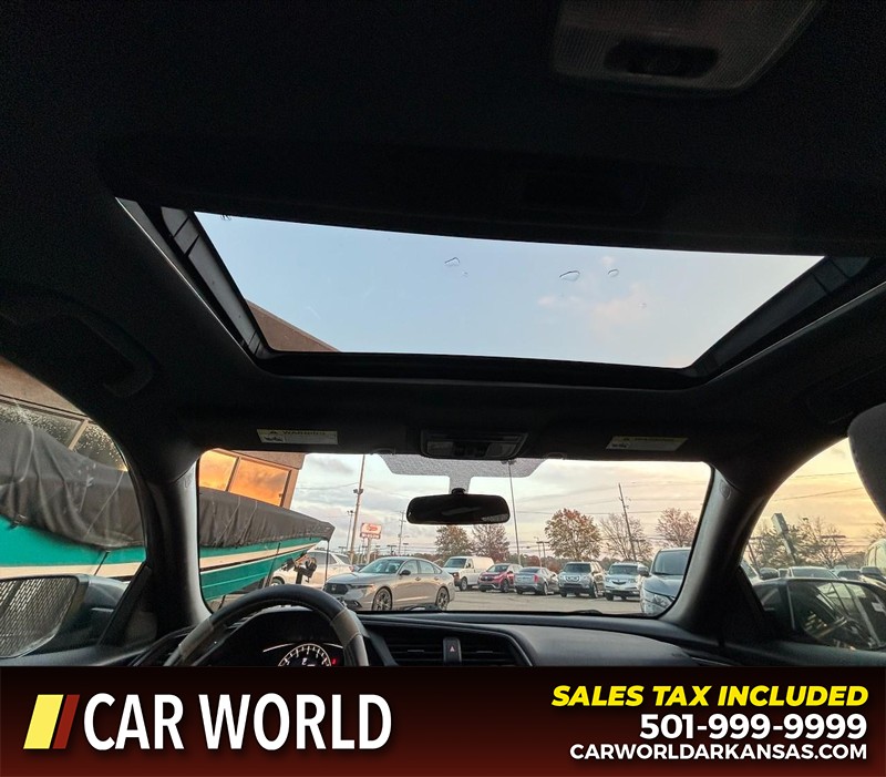 Honda Civic Coupe Vehicle Full-screen Gallery Image 12