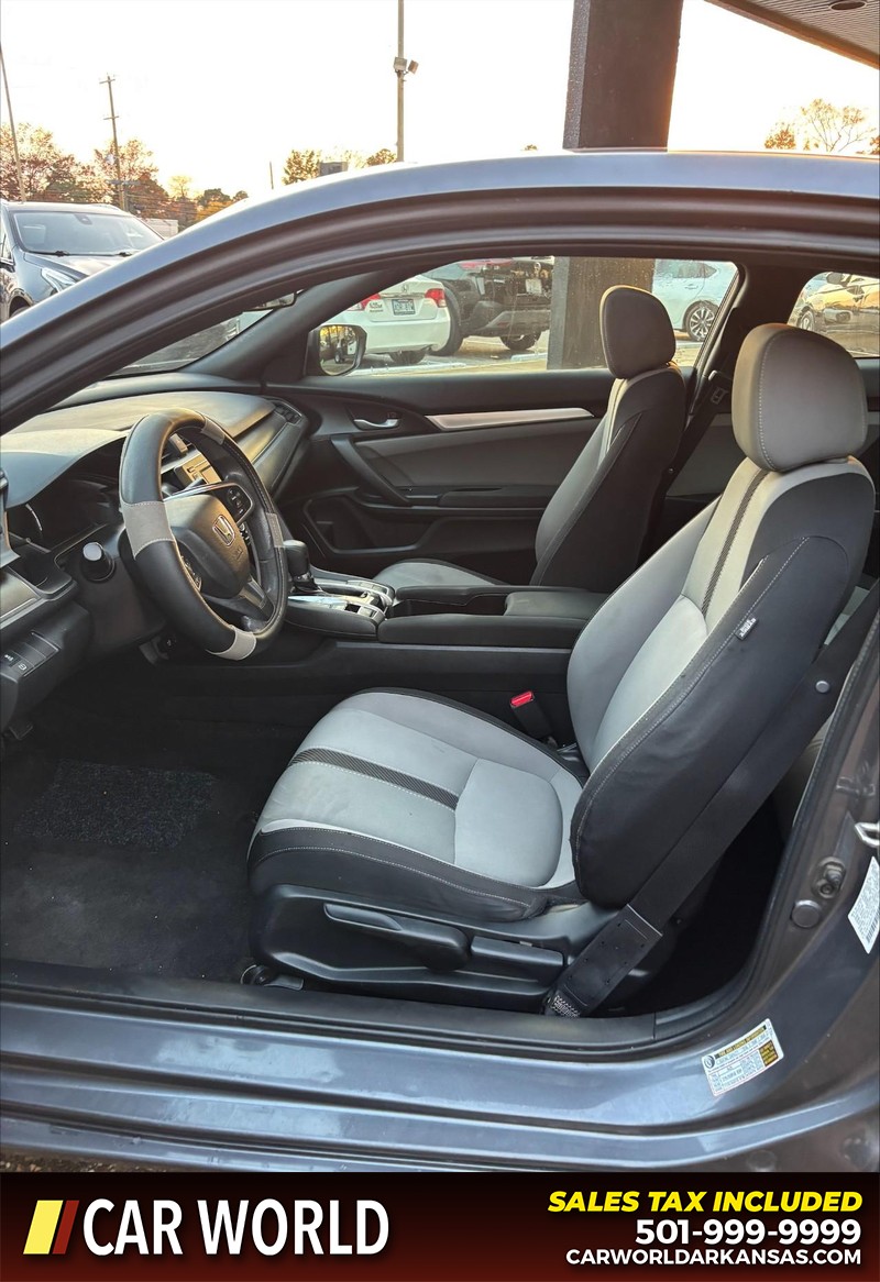 Honda Civic Coupe Vehicle Full-screen Gallery Image 14