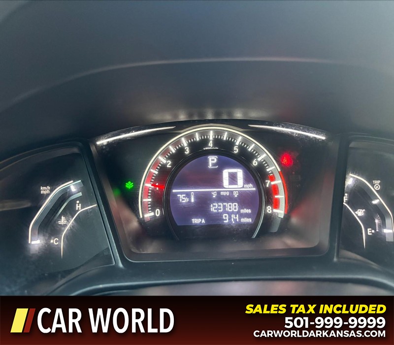 Honda Civic Coupe Vehicle Full-screen Gallery Image 20