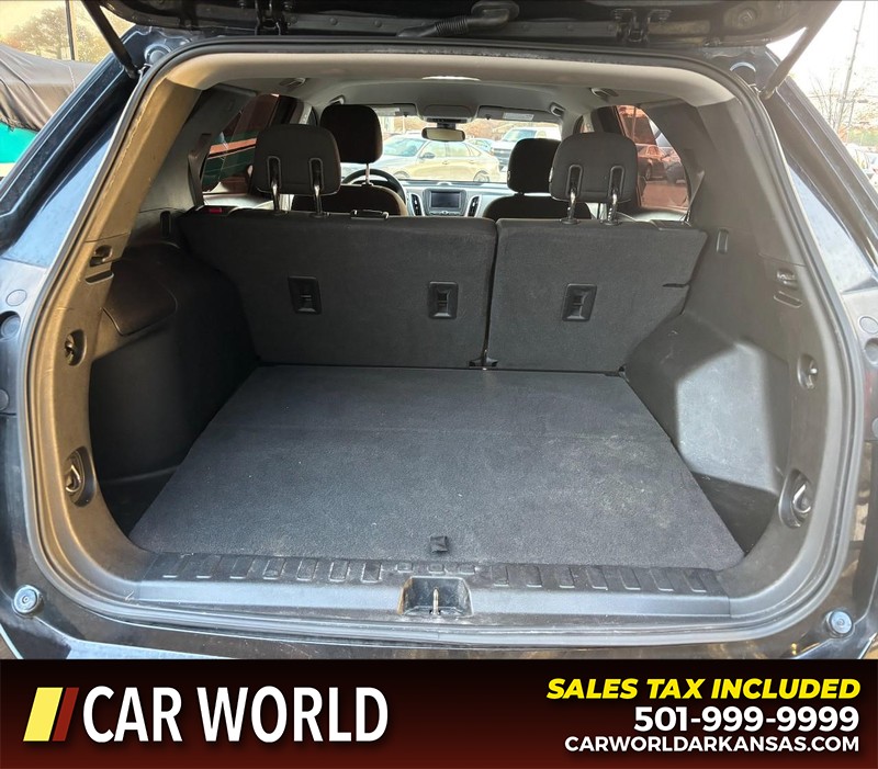 Chevrolet Equinox Vehicle Full-screen Gallery Image 6