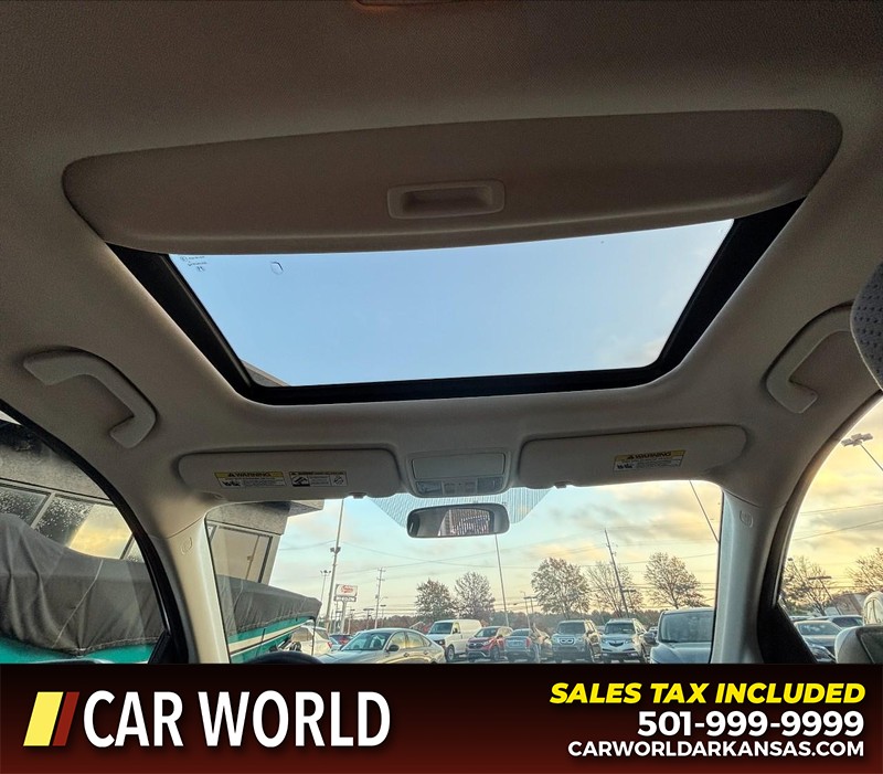 Honda CR-V Vehicle Full-screen Gallery Image 11