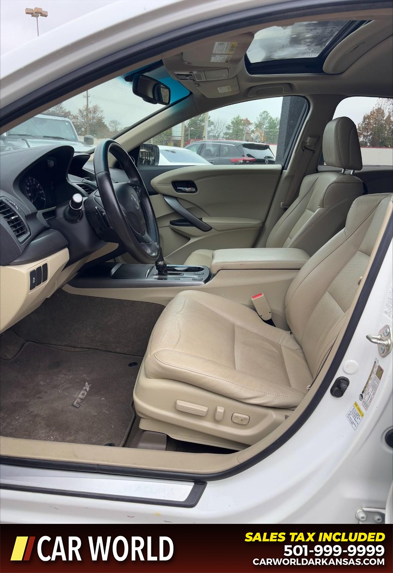 Acura RDX Vehicle Full-screen Gallery Image 12