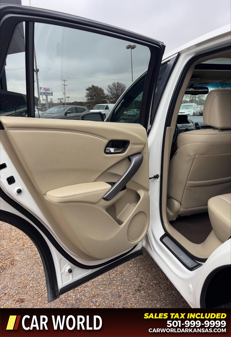 Acura RDX Vehicle Full-screen Gallery Image 13