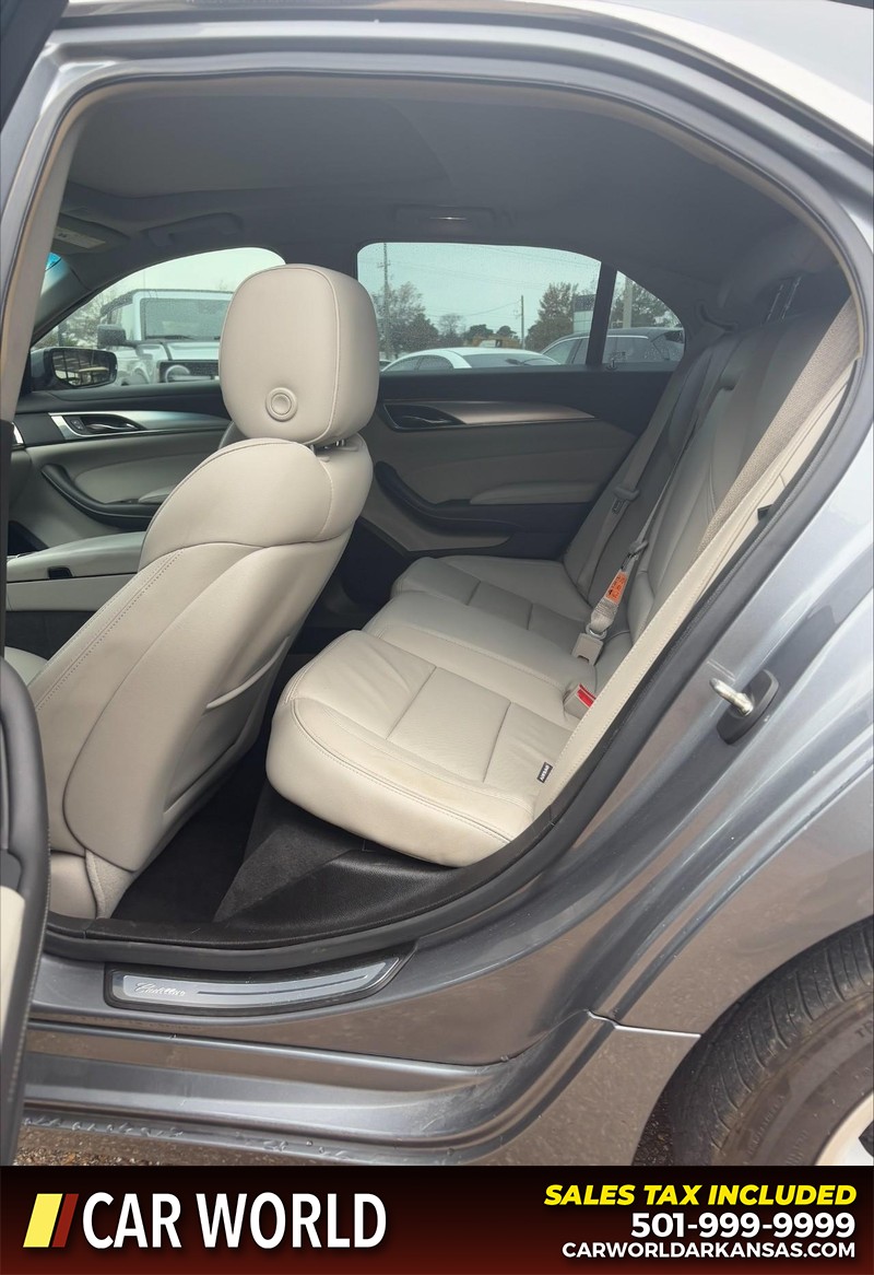 Cadillac CTS Sedan Vehicle Full-screen Gallery Image 16