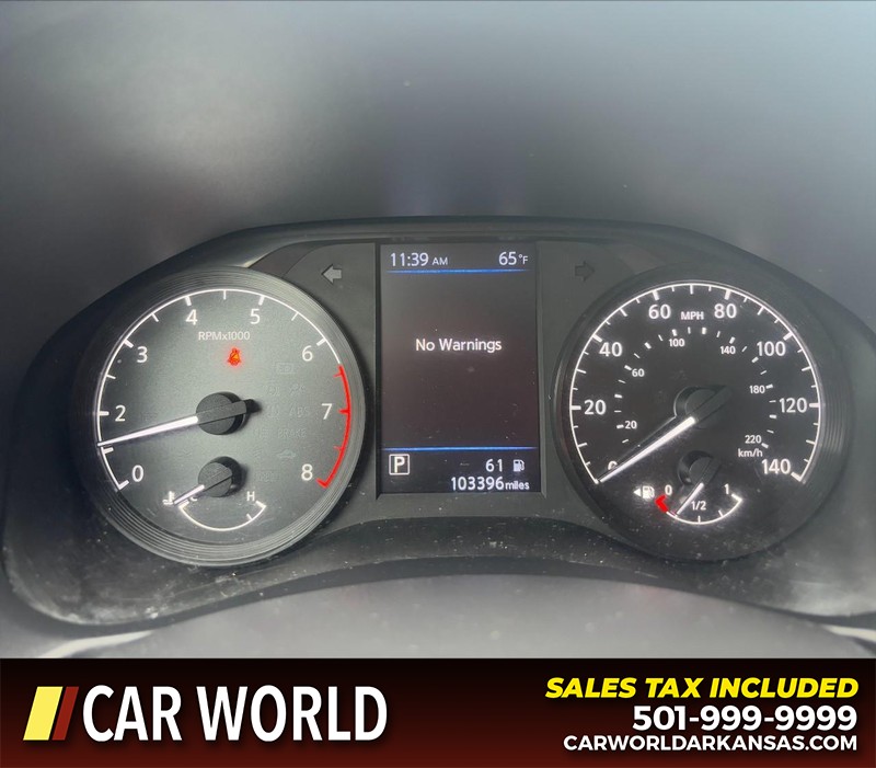 Nissan Altima Vehicle Full-screen Gallery Image 20