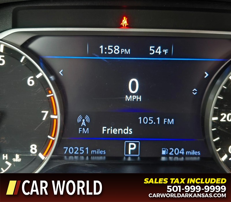 Nissan Altima Vehicle Full-screen Gallery Image 16