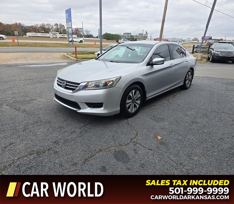 Honda Accord Sedan Vehicle Full-screen Gallery Image 3