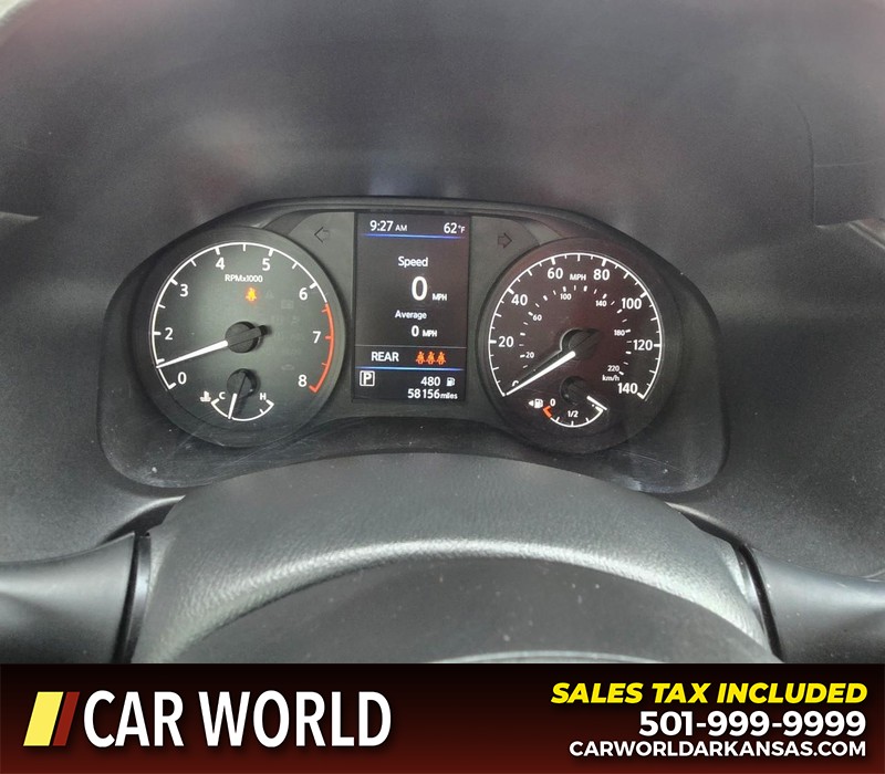 Nissan Altima Vehicle Full-screen Gallery Image 17