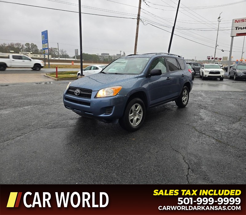 Toyota RAV4 Vehicle Full-screen Gallery Image 3