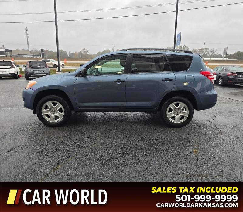 Toyota RAV4 Vehicle Full-screen Gallery Image 4