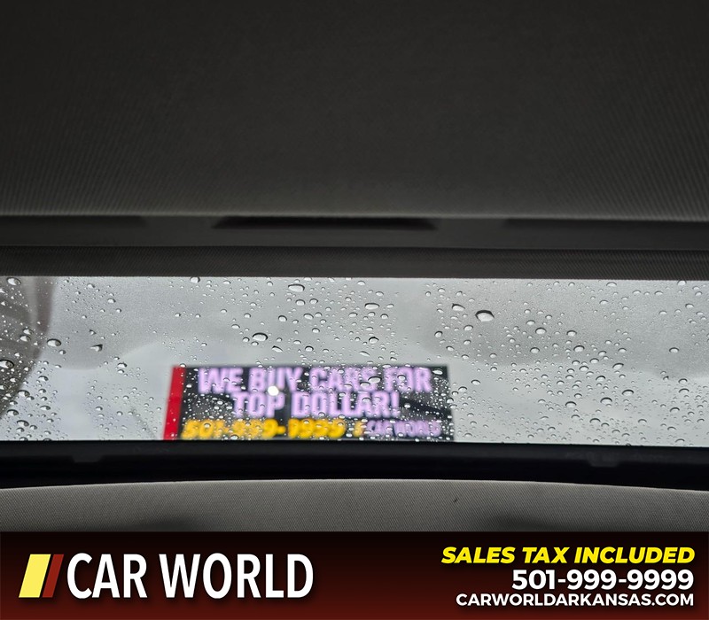 Buick Regal Vehicle Full-screen Gallery Image 19