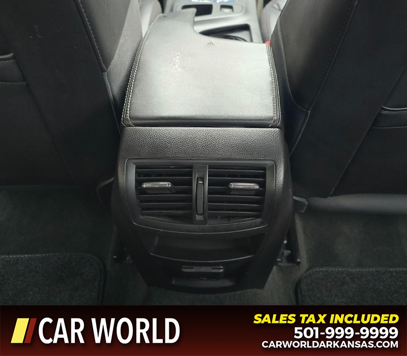 Buick Regal Vehicle Full-screen Gallery Image 20